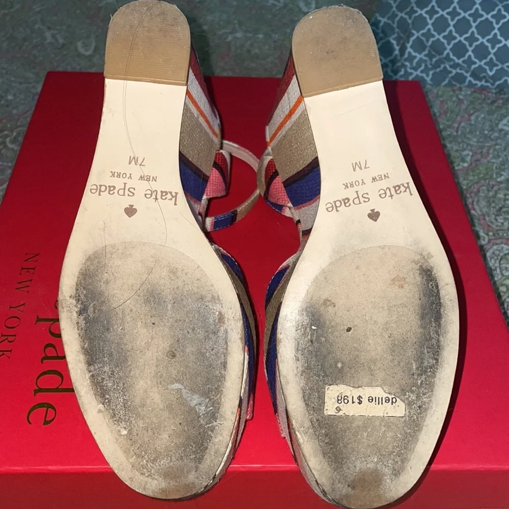 Euc Kate Spade ♠️ Dellie striped wedges size 7 - Picture 4 of 8